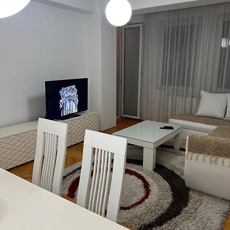 Karas Apartments Skopje Extérieur photo